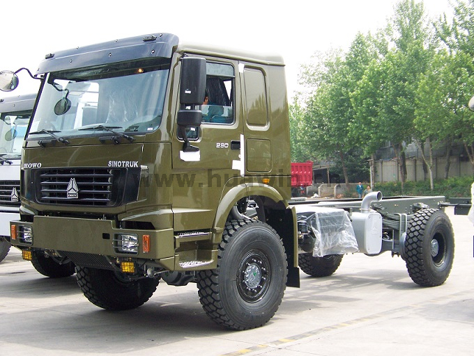 SINOTRUK HOWO 4x4 All-Wheeler-Drive AWD Cargo Truck Châssis
